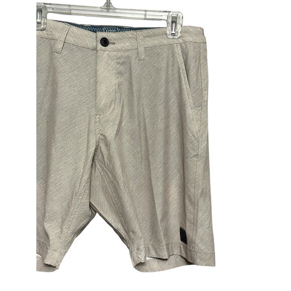 VINTAGE 1946 Utility Shorts Quick Dry 4-Way Stretch Belt Loop Tan/Gray M 32 NWT - Picture 3 of 8